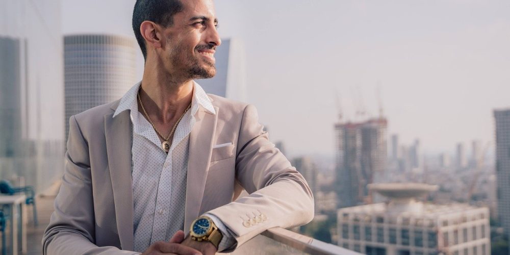 man, suit, success-7956041.jpg